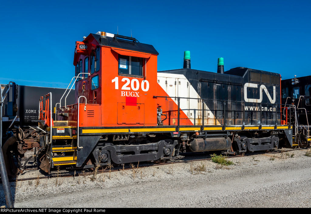 BUGX 1200, ex IC ICG SW7RM, ex IC ICG 1438 SW14, ex IC 9155 EMD NW2 at BRC Clearing Yard